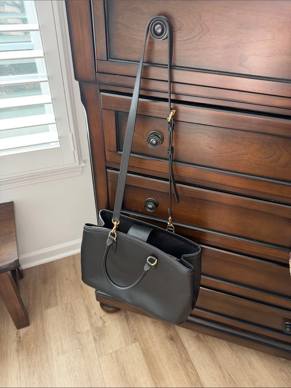 Coach legacy pebble leather bag 35 Blavk Leather Tote Bag with Gold Hardware